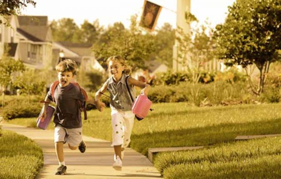 Youre running from the law now, children. Step carefully. Image via www.orlandorealestateflorida.com.