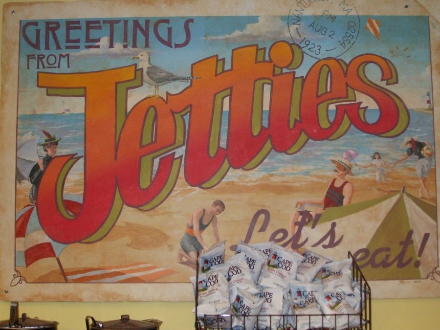 Popular D.C. restaurant Jetties opened in Bethesda last weekend. Jetties offers hearty sandwiches, soups and salads based on Nantucket fare. Photo by Carolyn Freeman.