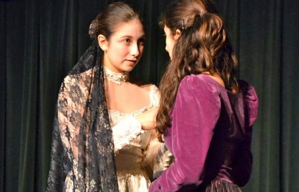 Senior Julie Elfin was the Countess in the Shakespeare Clubs production of Alls Well That Ends Well Dec. 8 to 10. The club wanted to stay as true as possible to the original play, which is traditionally one of the least-performed Shakespeare plays. Photo by Abby Cutler.