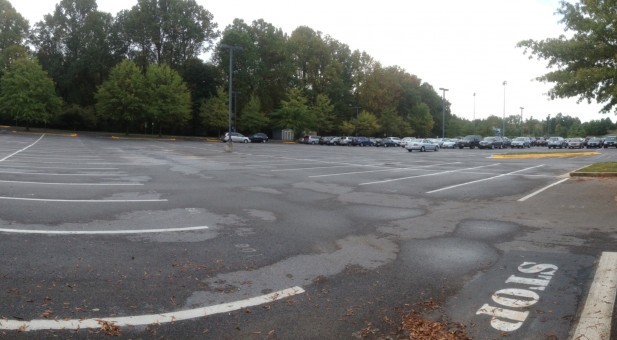 The parking lot remained empty this morning, as seniors slept in for the PSAT. Photo by Abby Cutler.
