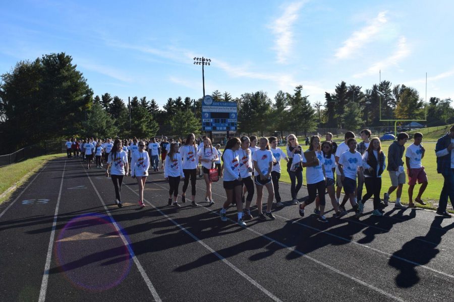 Over 300 people came to this years Walk Away Cancer event, raising over $44,000 for cancer research and treatment. Photo by Rachel Hazan. 
