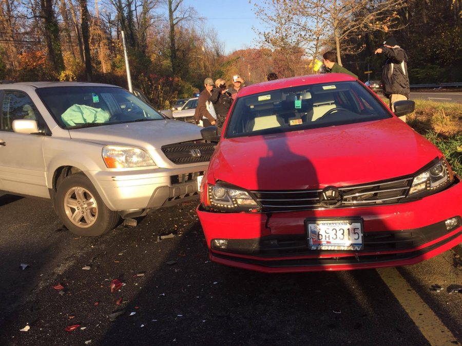 Two students cars collided, prompting a four car accident in a River Road intersection. The crash caused more discussions concerning the dangers of the intersection. Photo courtesy Aliya Tannenbaum. 