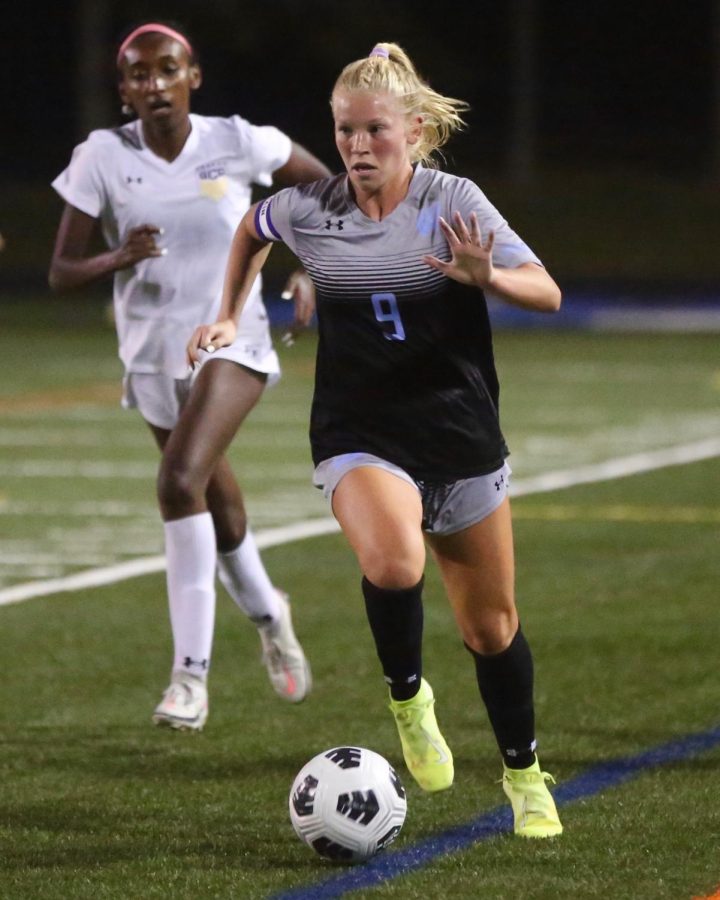 Girls soccer conquers Bethesda in the Battle of Bethesda 6–1
