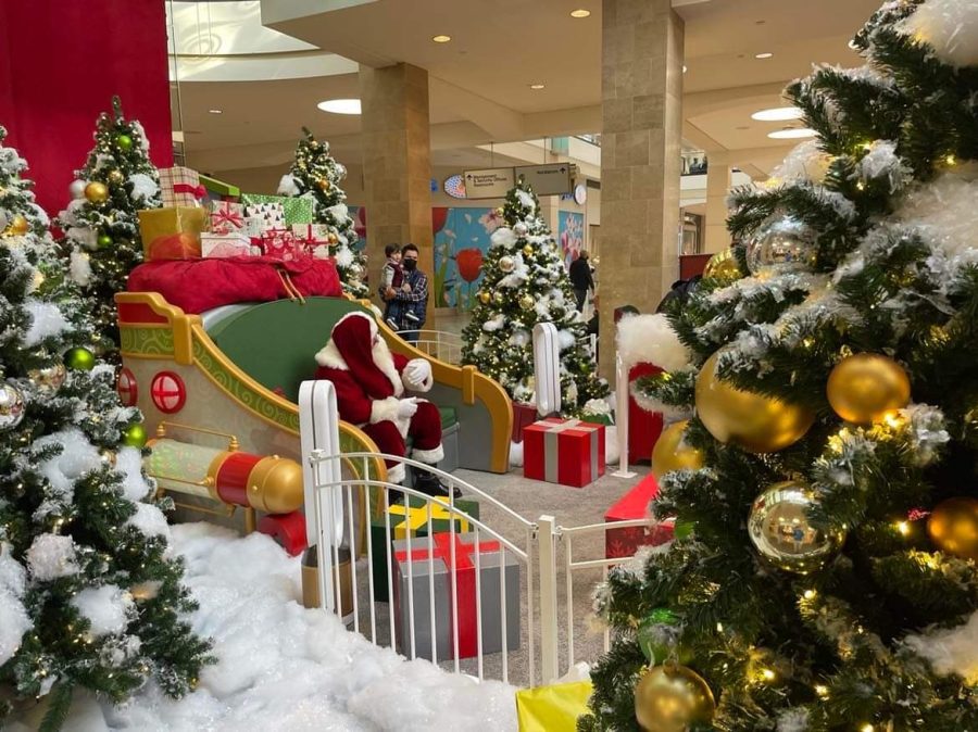 The Tyson’s Corner Mall Santa has held the job for nearly 37 years. This year, this mall Santa and others across the nation have taken extra precautions to avoid the spread of COVID-19, including regular rapid testing.