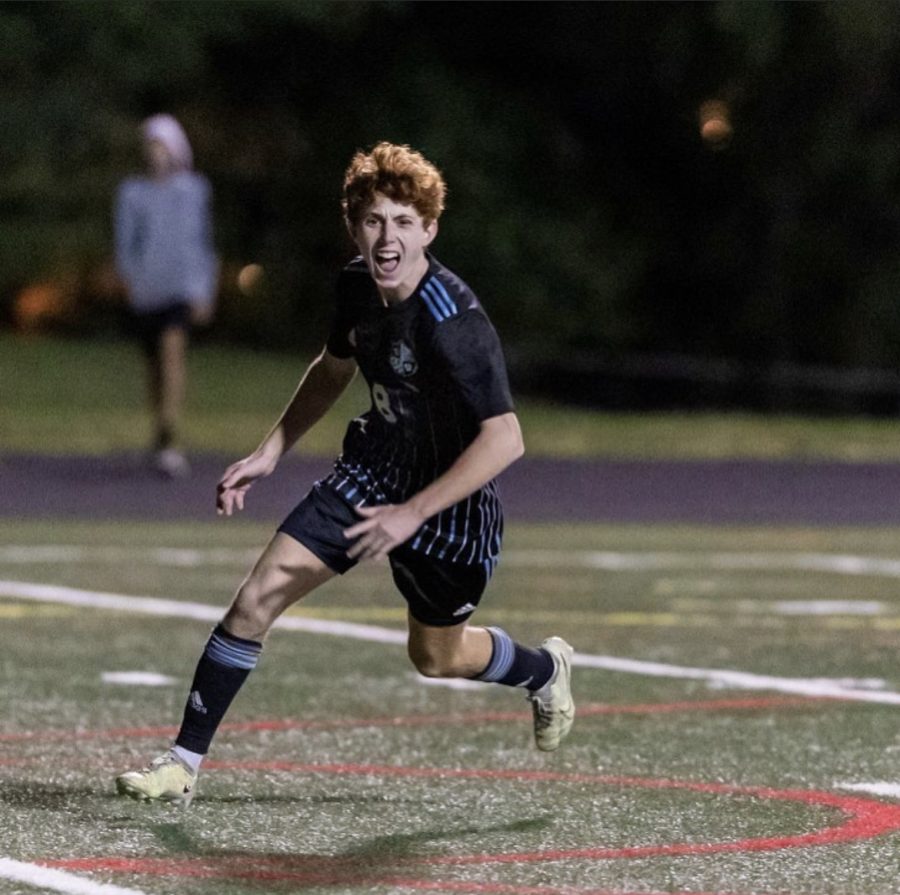 Boys soccer defeats Wootton in 3–2 double overtime thriller