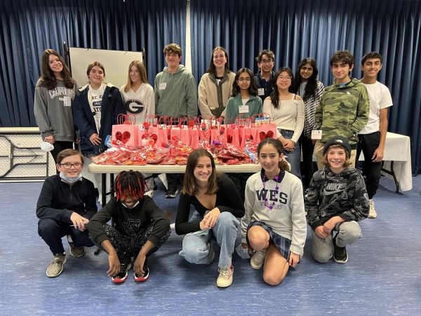 As part of the larger volunteer program at the Children’s Inn, the Teen Ambassador Program strives to support the Inn through volunteering, fundraising and hosting special activities.